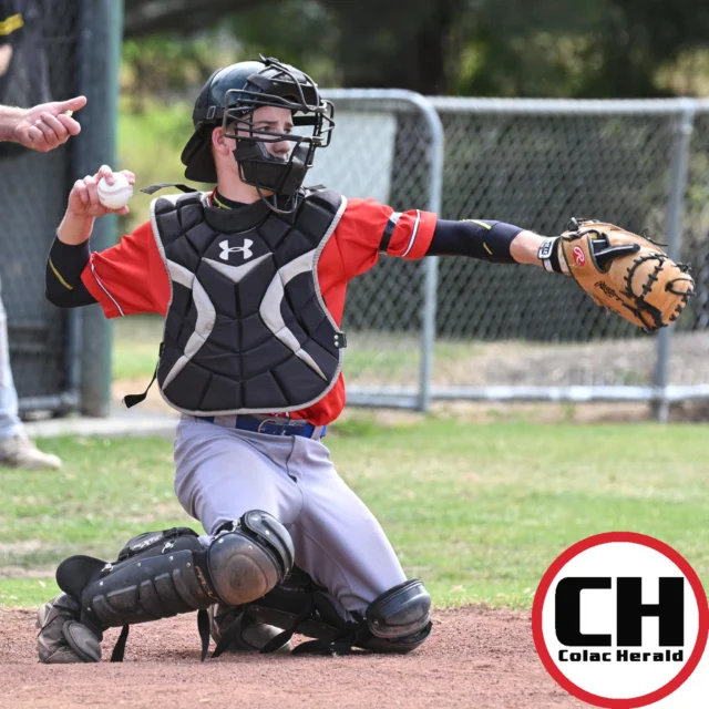 BRAVES RETURN ⚾

The Colac Braves returned to the field last weekend with teams in Division two and Division Four taking out wins against their competitors. 

Both games held a minute silence for club life member Theresa Milverton.

Check out some of the Braves in action!