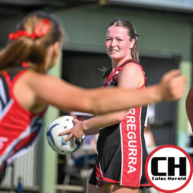 JUNIOR SPORTING STARS

@birregurrafootballnetballclub and @colacimperials sporting stars gave it their all at Saturday's comp. 

Check out some of the players in action, captured by the Colac Herald. 

#colacherald #colacimperialsfnc #birregurrafootballnetballclub #cdfnl